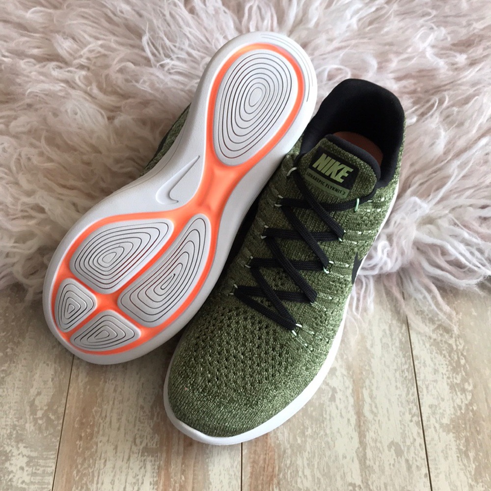 NWTNike Lunarepic Flyknit 2! - Picture 8 of 8